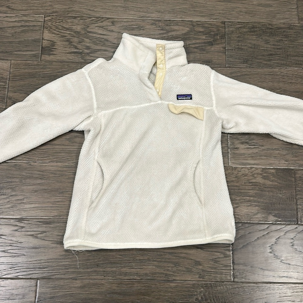 Patagonia pullover.  Size M